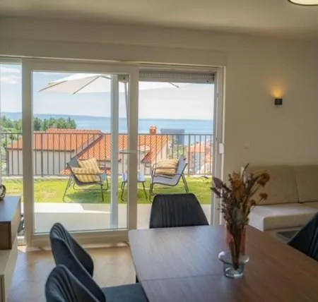 Apartman Dvor *